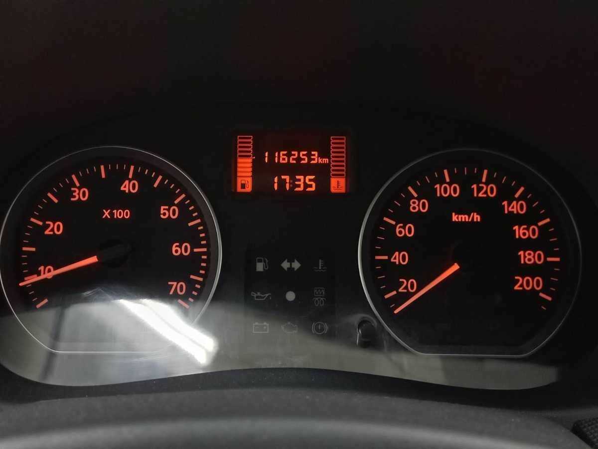 Купить Renault Sandero с пробегом. Фото: #11