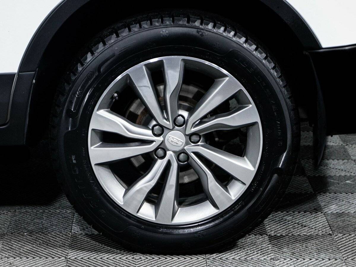 Купить Geely Atlas с пробегом. Фото: #14