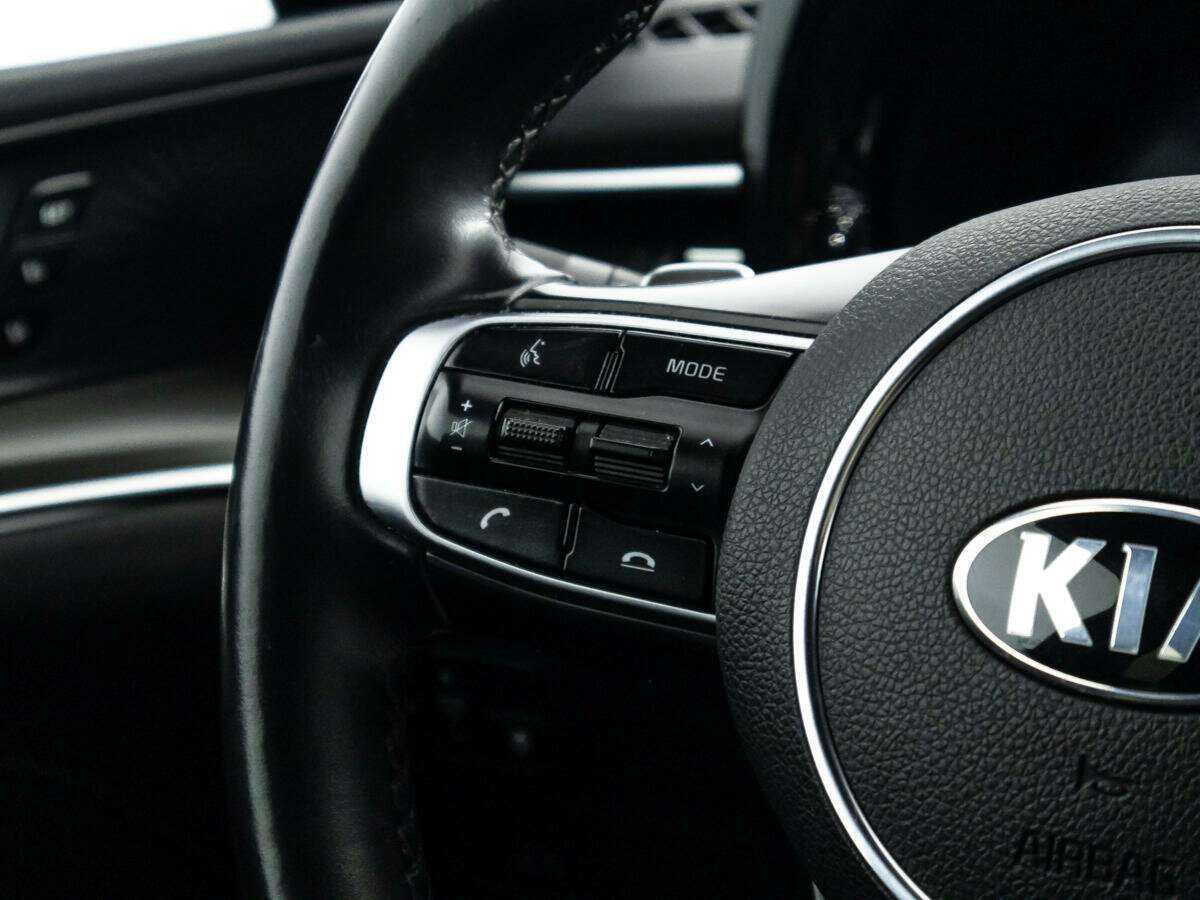 Купить Kia K5 с пробегом. Фото: #24