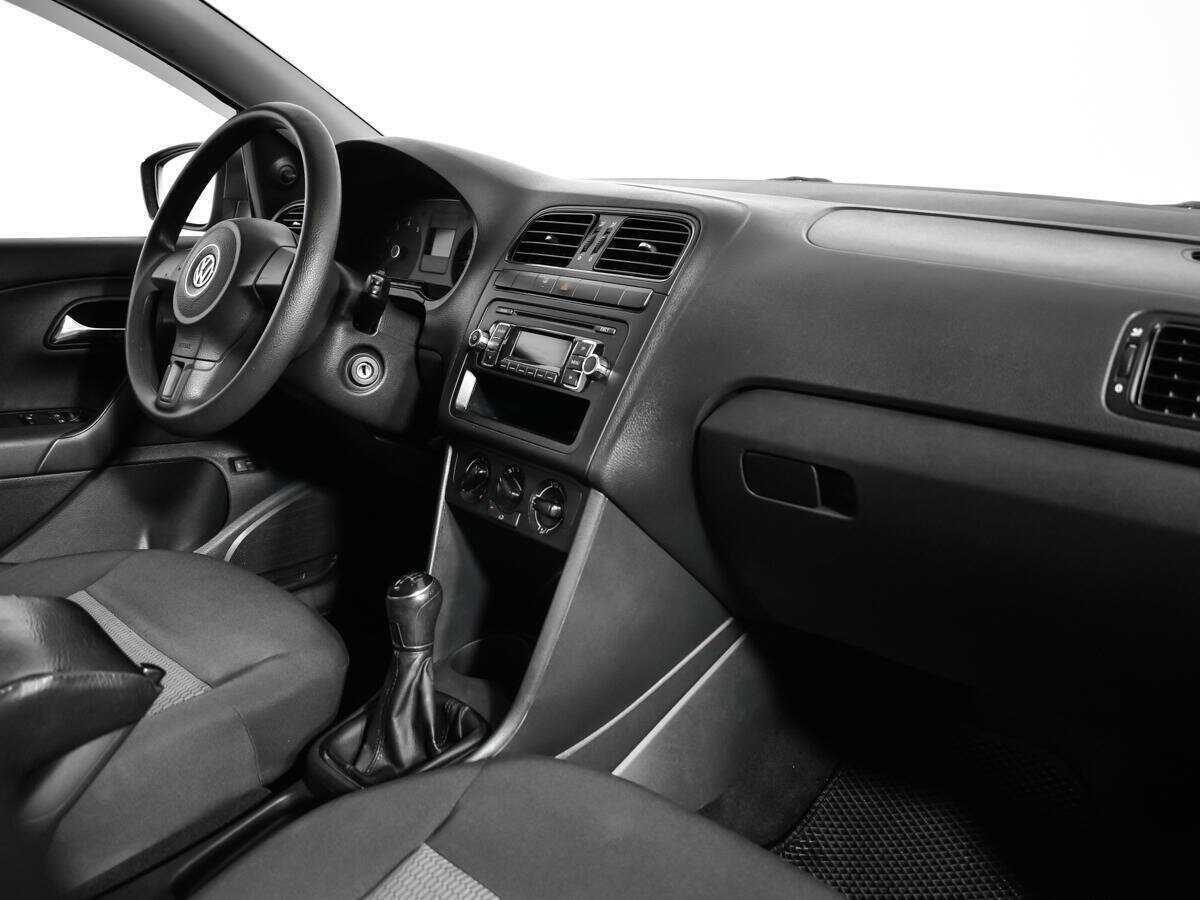 Купить Volkswagen Polo с пробегом. Фото: #8