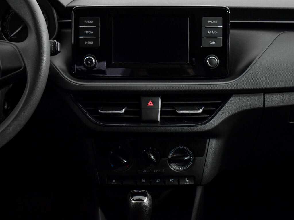 Купить Skoda Rapid с пробегом. Фото: #10