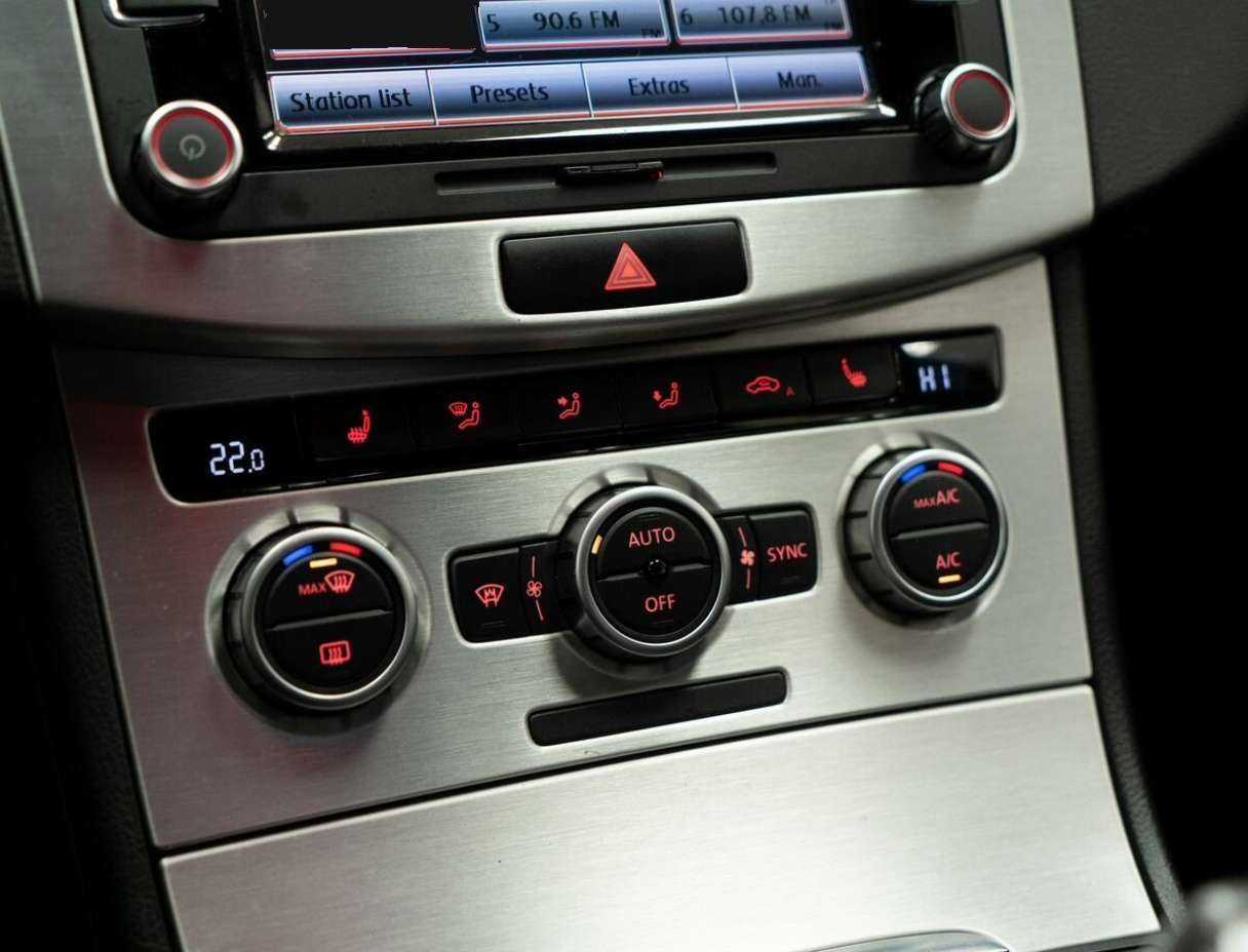 Купить Volkswagen Passat с пробегом. Фото: #15