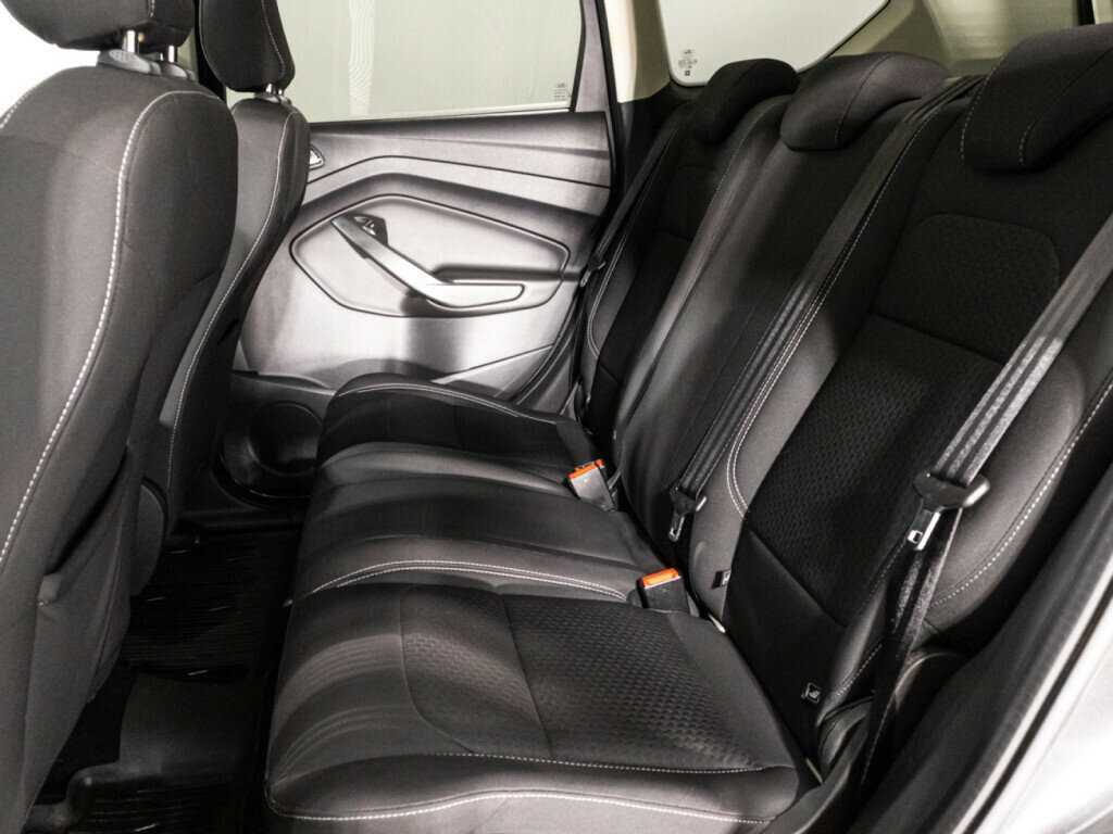 Купить Ford Kuga с пробегом. Фото: #9