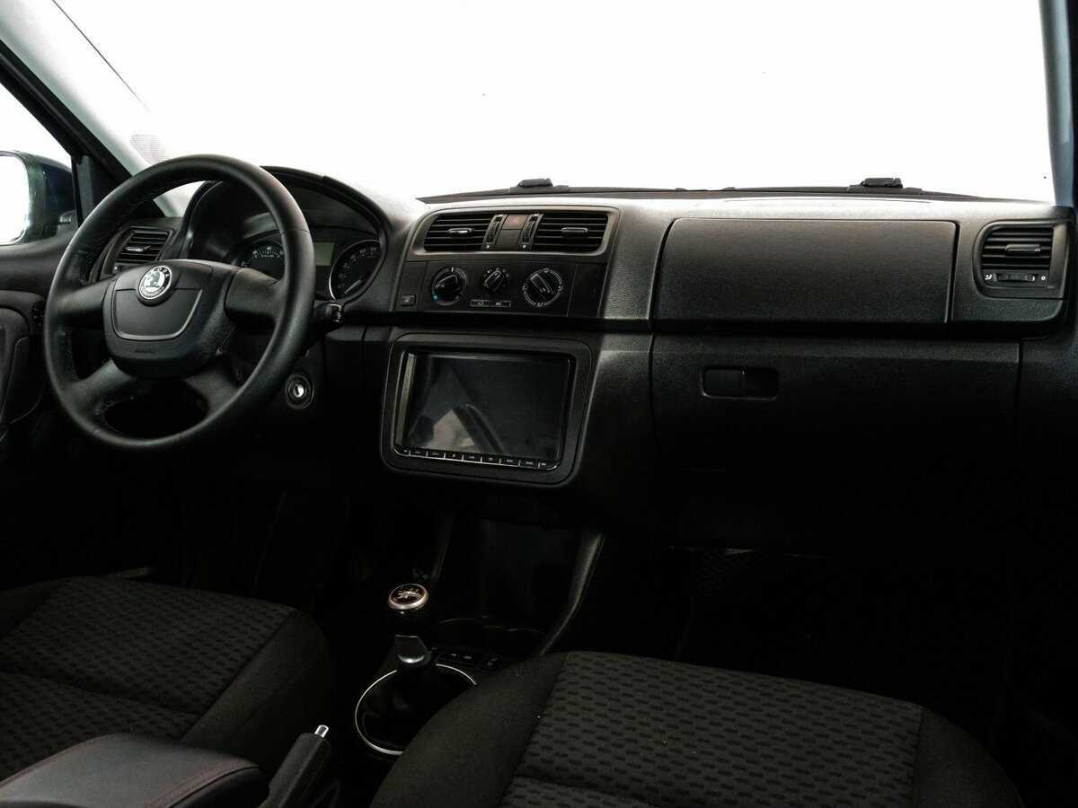 Купить Skoda Fabia с пробегом. Фото: #8