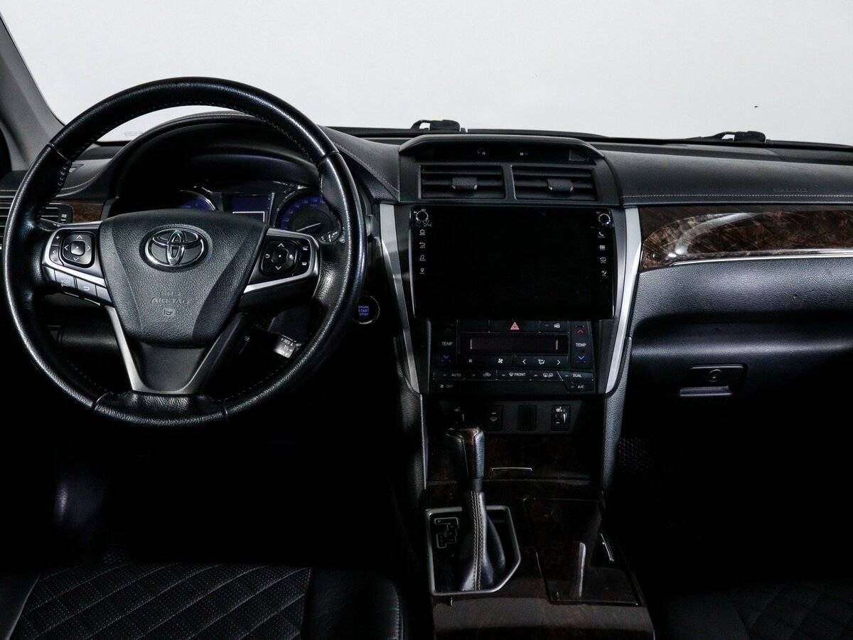 Купить Toyota Camry с пробегом. Фото: #8