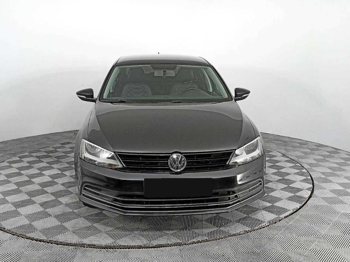 Купить Volkswagen Jetta с пробегом. Фото: #1