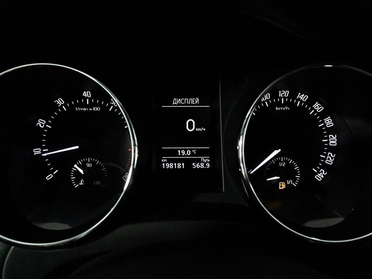 Купить Skoda Yeti с пробегом. Фото: #11