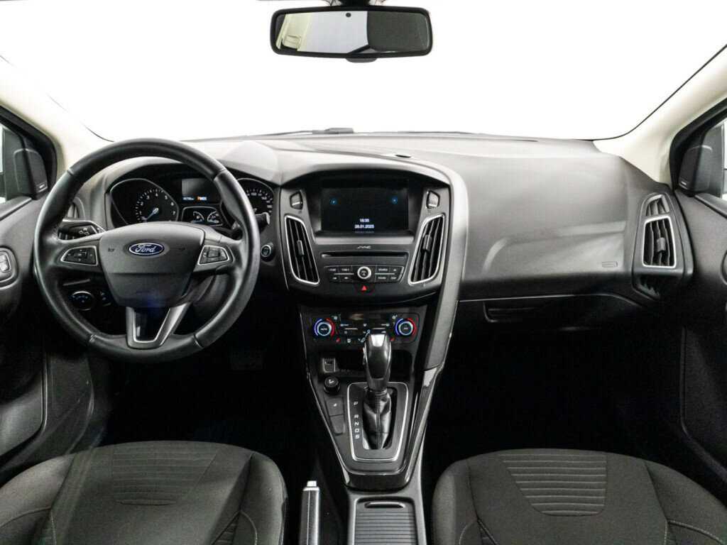 Купить Ford Focus с пробегом. Фото: #12