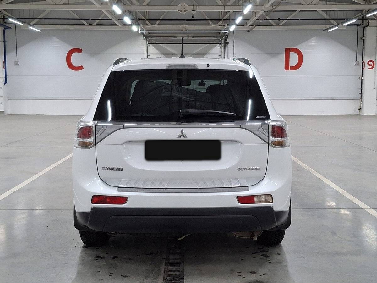 Купить Mitsubishi Outlander с пробегом. Фото: #5