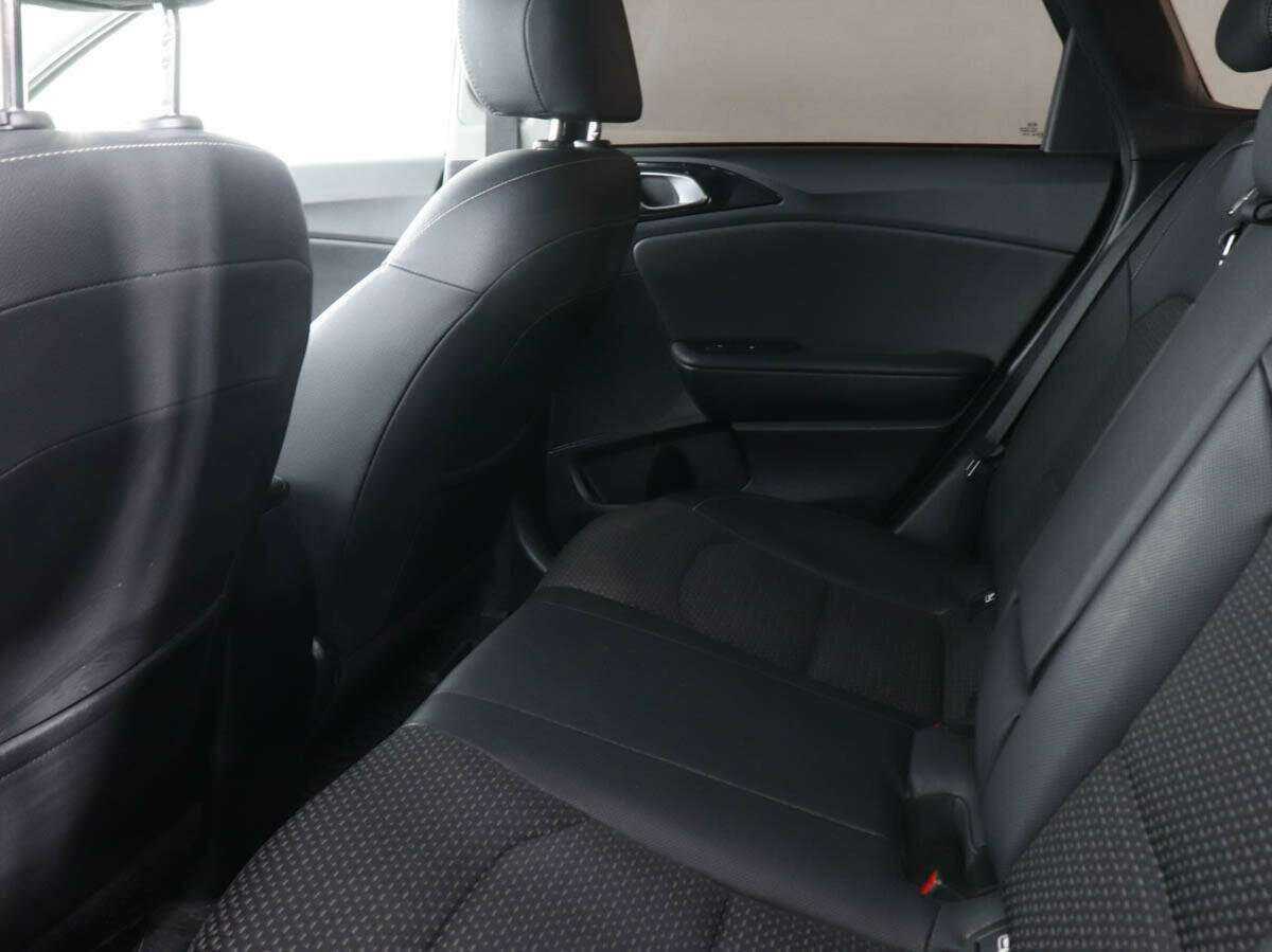 Купить Kia Ceed с пробегом. Фото: #12