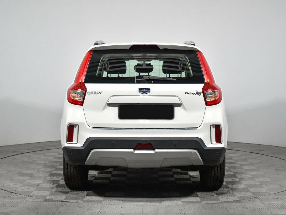 Купить Geely Emgrand X7 с пробегом. Фото: #4