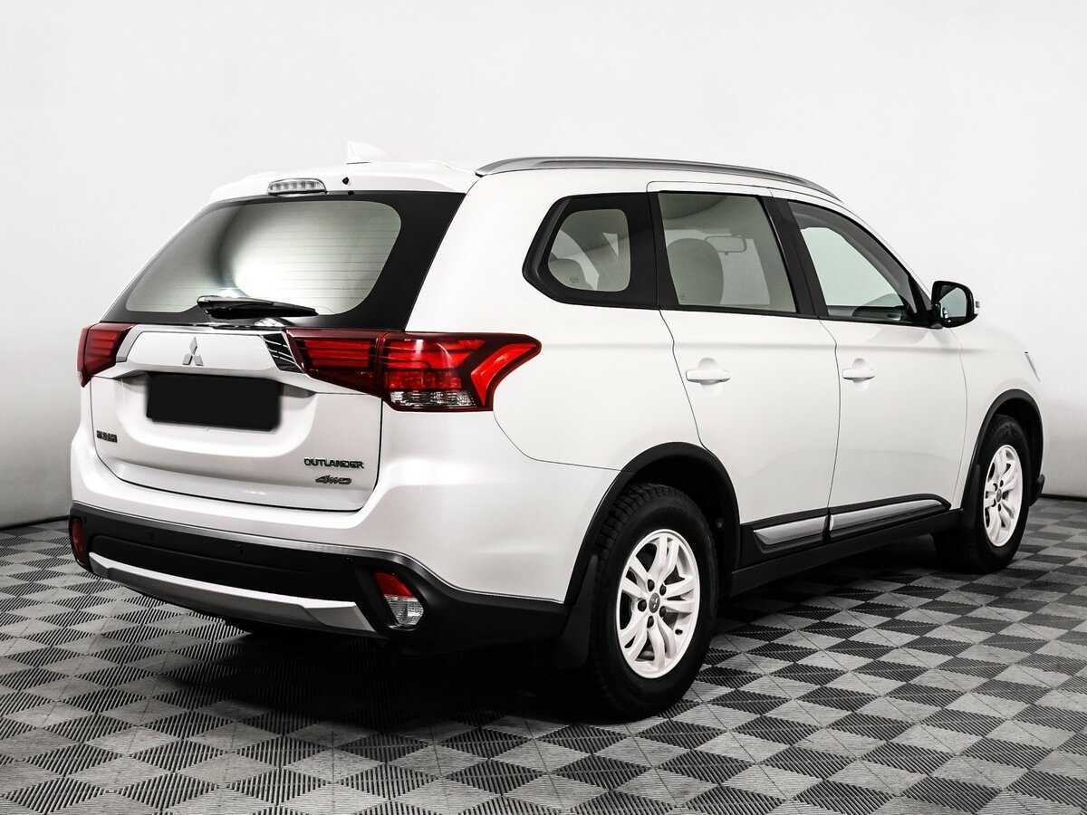 Купить Mitsubishi Outlander с пробегом. Фото: #4