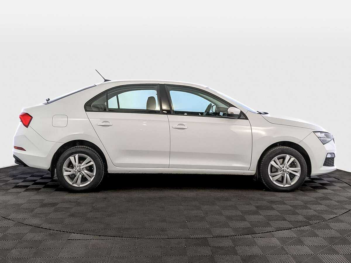 Купить Skoda Rapid с пробегом. Фото: #3