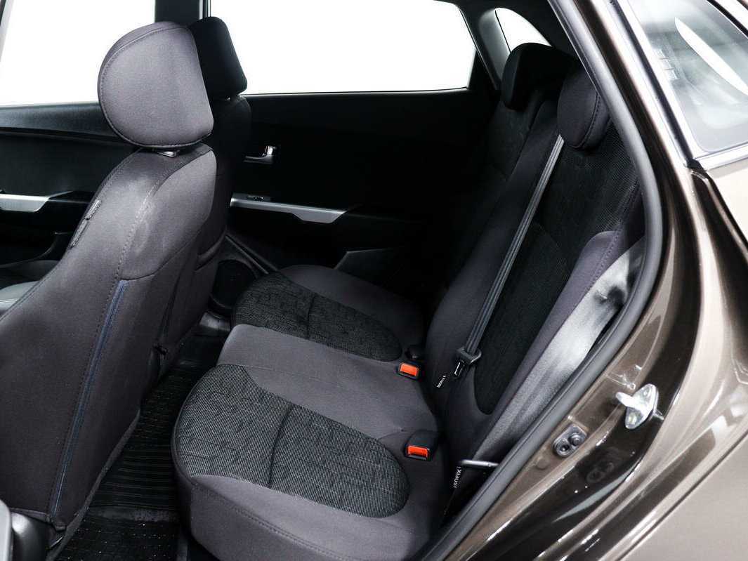 Купить Kia Rio с пробегом. Фото: #11