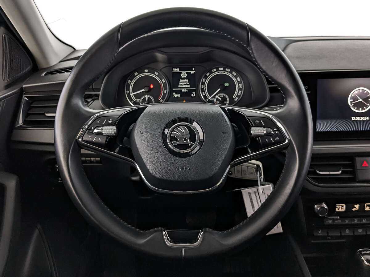 Купить Skoda Rapid с пробегом. Фото: #17