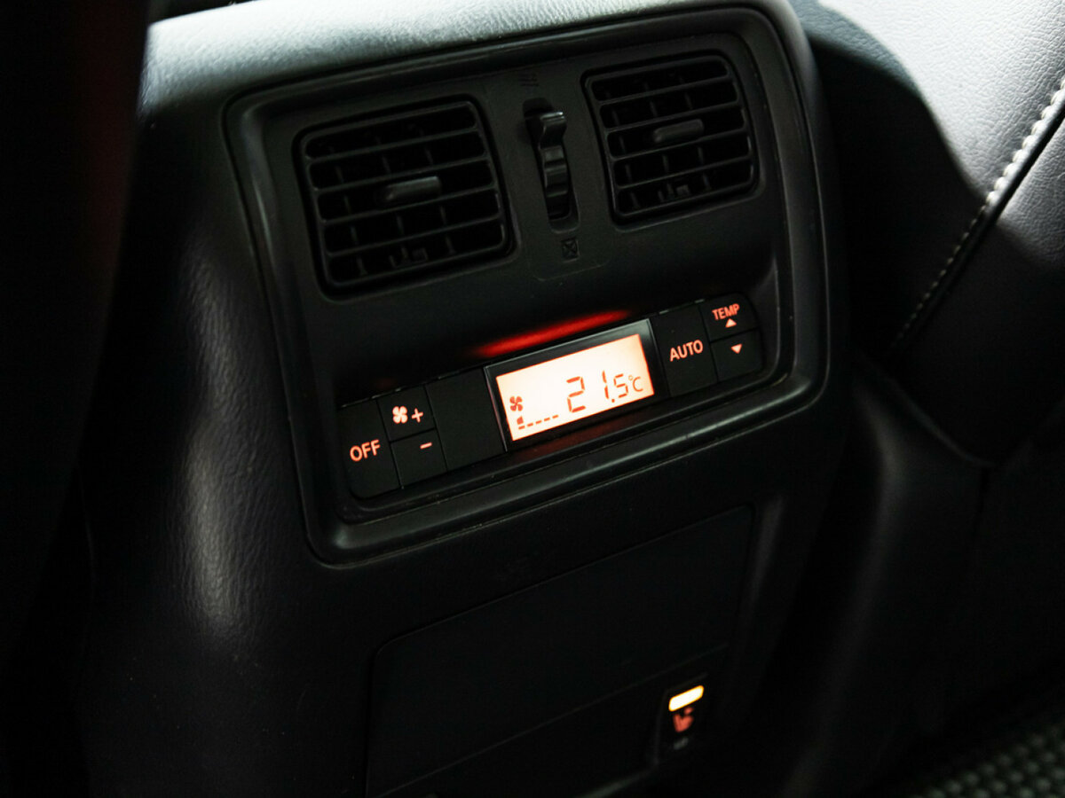 Купить Nissan Pathfinder с пробегом. Фото: #22