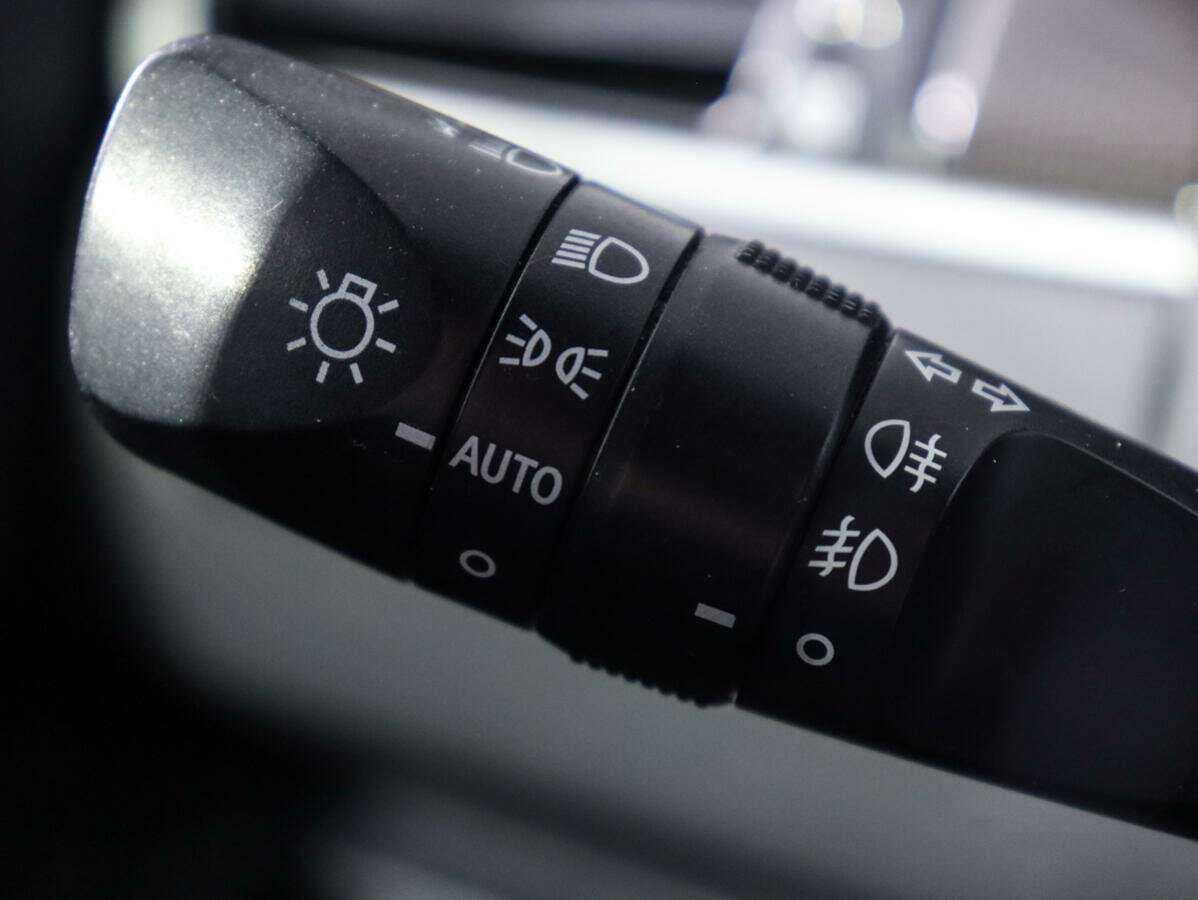 Купить Toyota Camry с пробегом. Фото: #13