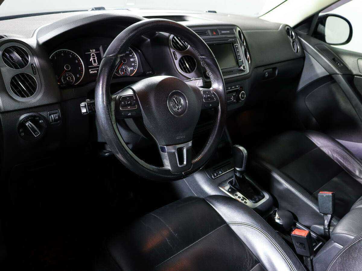Купить Volkswagen Tiguan с пробегом. Фото: #10