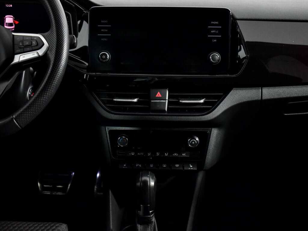 Купить Volkswagen Polo с пробегом. Фото: #13