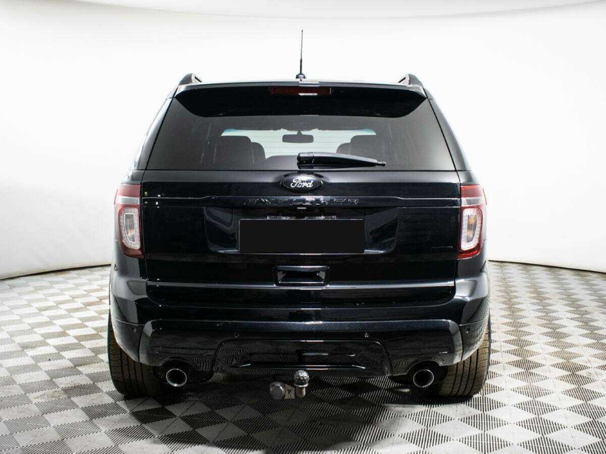 Купить Ford Explorer с пробегом. Фото: #4