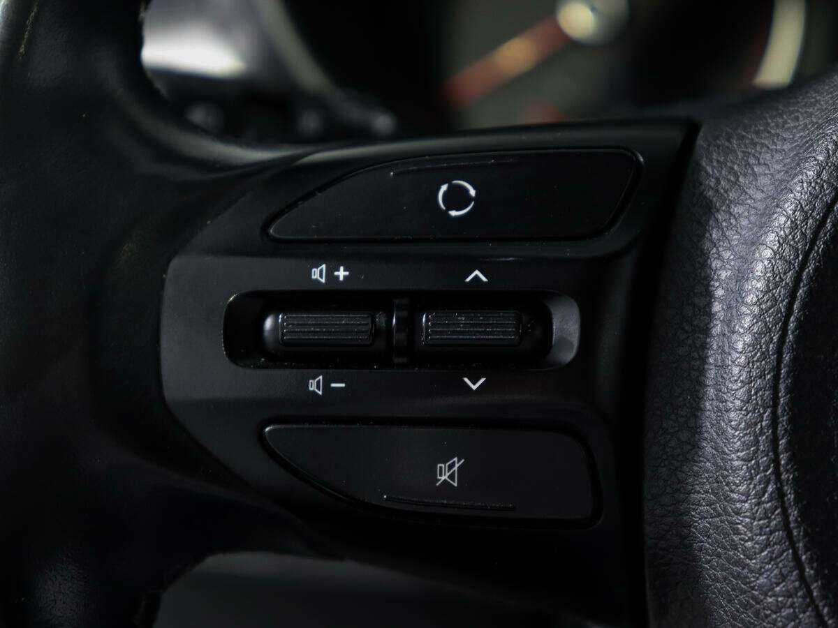 Купить Kia Rio с пробегом. Фото: #16