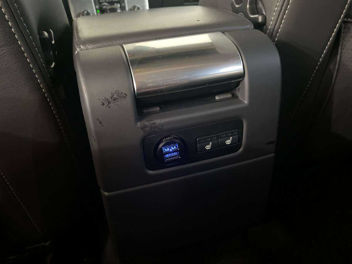 Купить Volvo XC70 с пробегом. Фото: #18