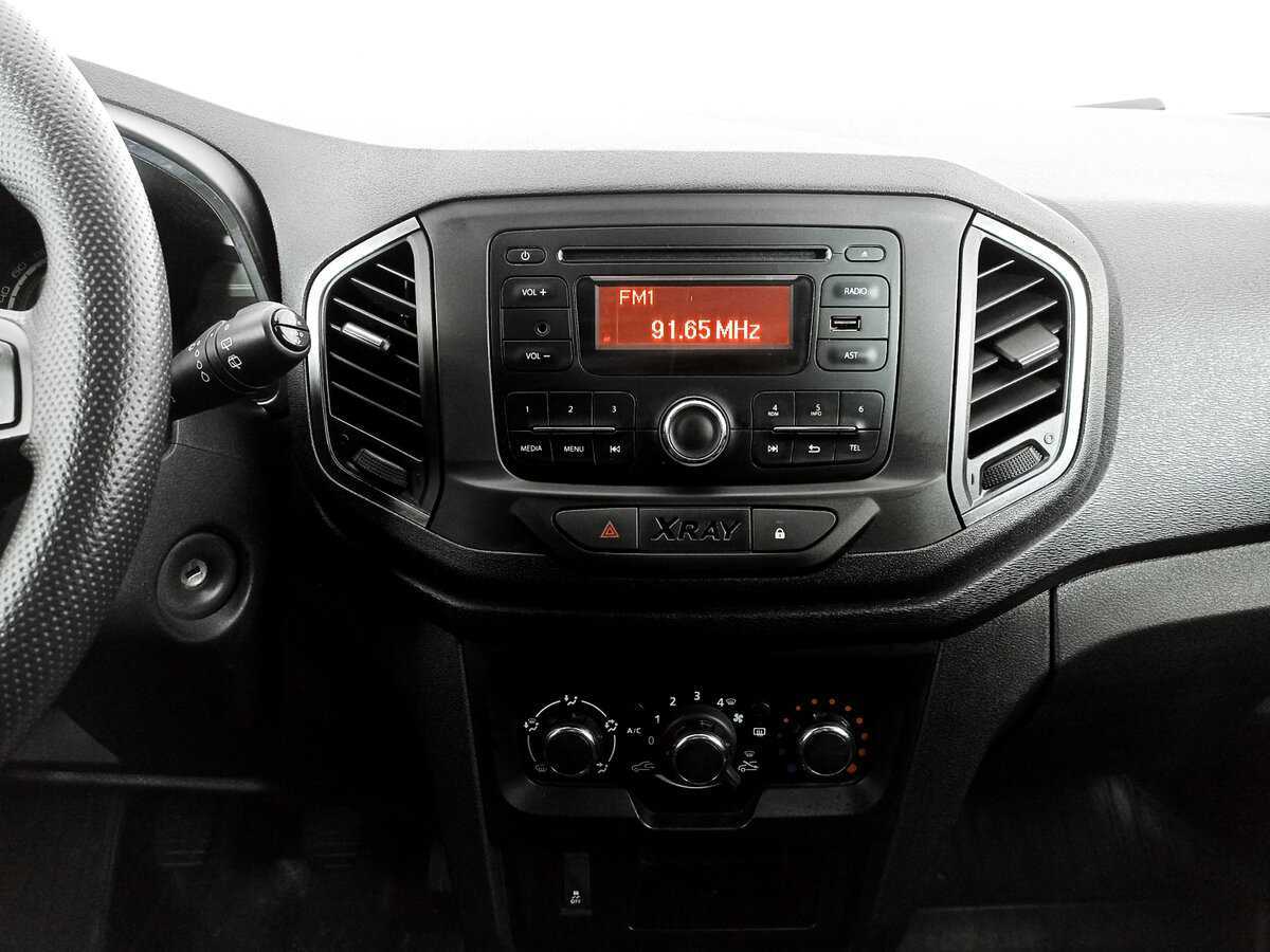 Купить Lada (ВАЗ) XRAY с пробегом. Фото: #14