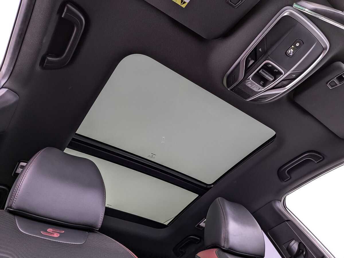 Купить Geely Coolray с пробегом. Фото: #18