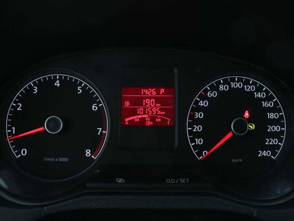 Купить Volkswagen Polo с пробегом. Фото: #10