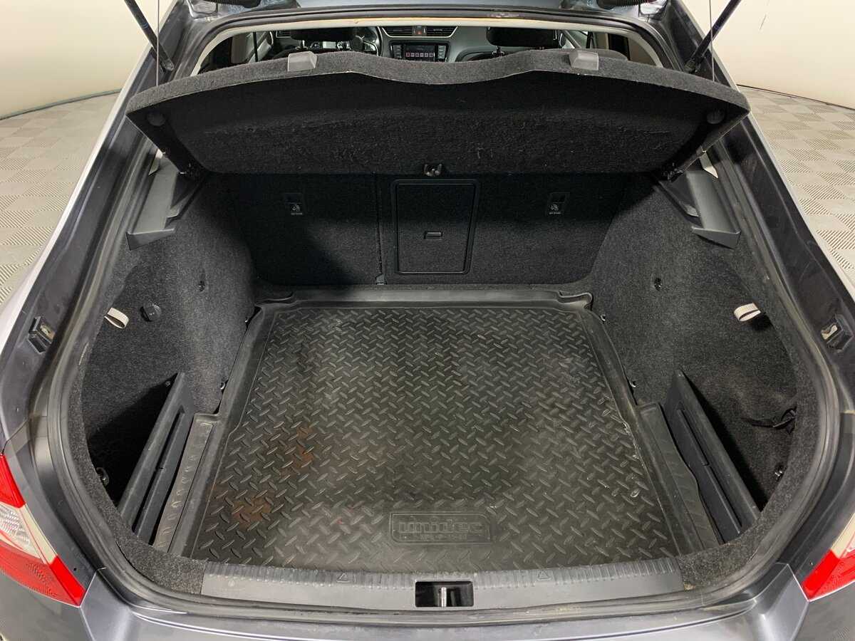 Купить Skoda Octavia с пробегом. Фото: #19