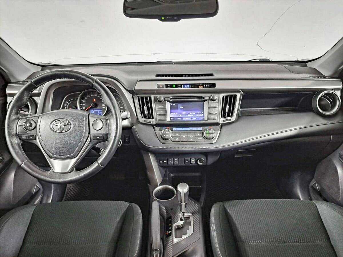 Купить Toyota RAV4 с пробегом. Фото: #12