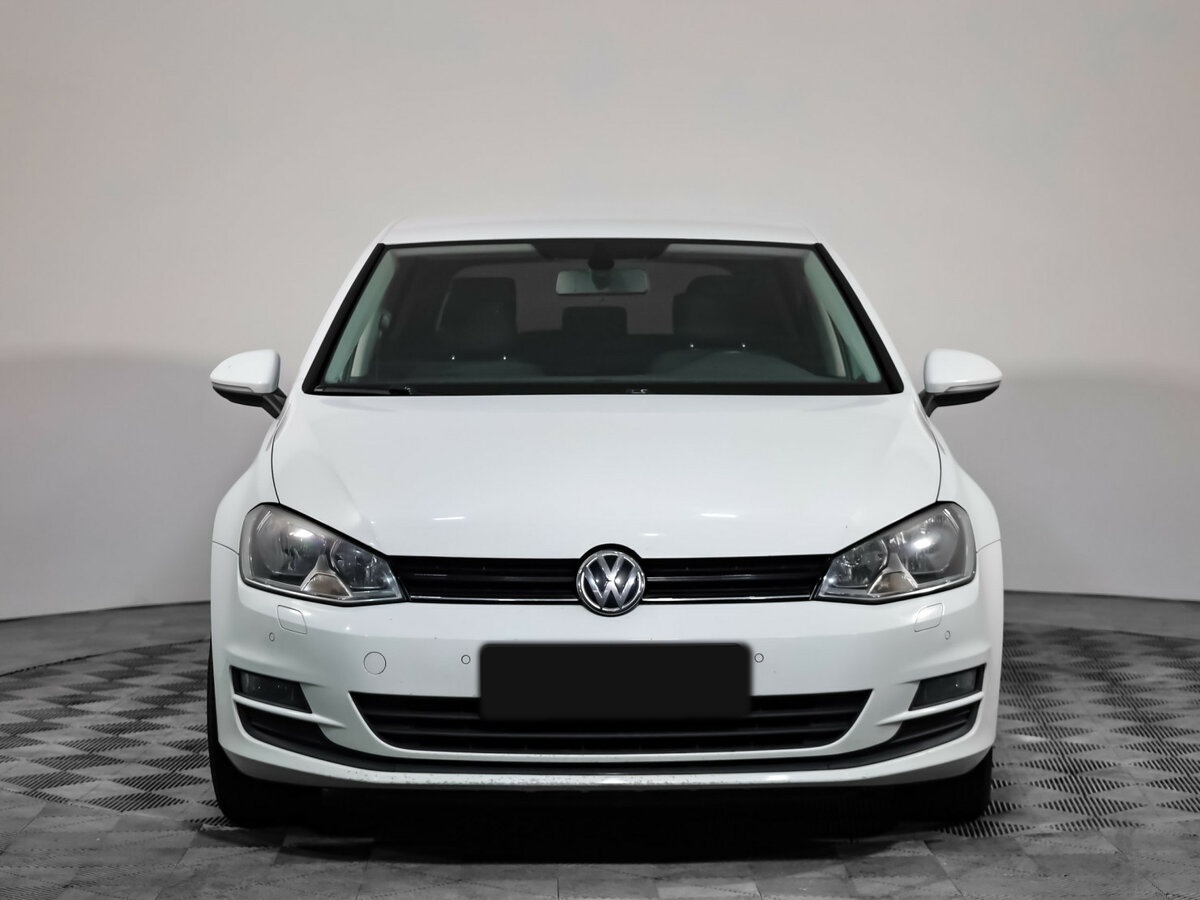 Купить Volkswagen Golf с пробегом. Фото: #1