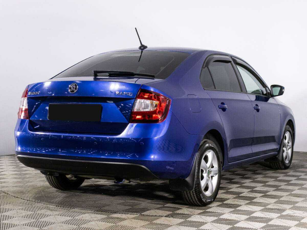 Купить Skoda Rapid с пробегом. Фото: #4