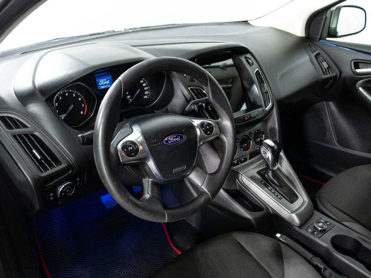 Купить Ford Focus с пробегом. Фото: #10