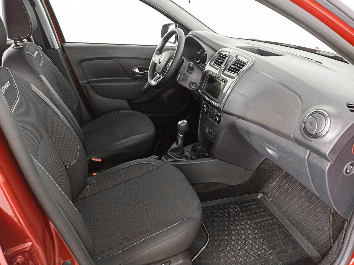 Купить Renault Sandero с пробегом. Фото: #9