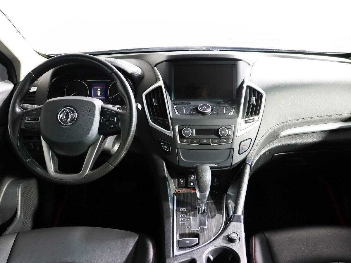 Купить Dongfeng AX7 с пробегом. Фото: #11