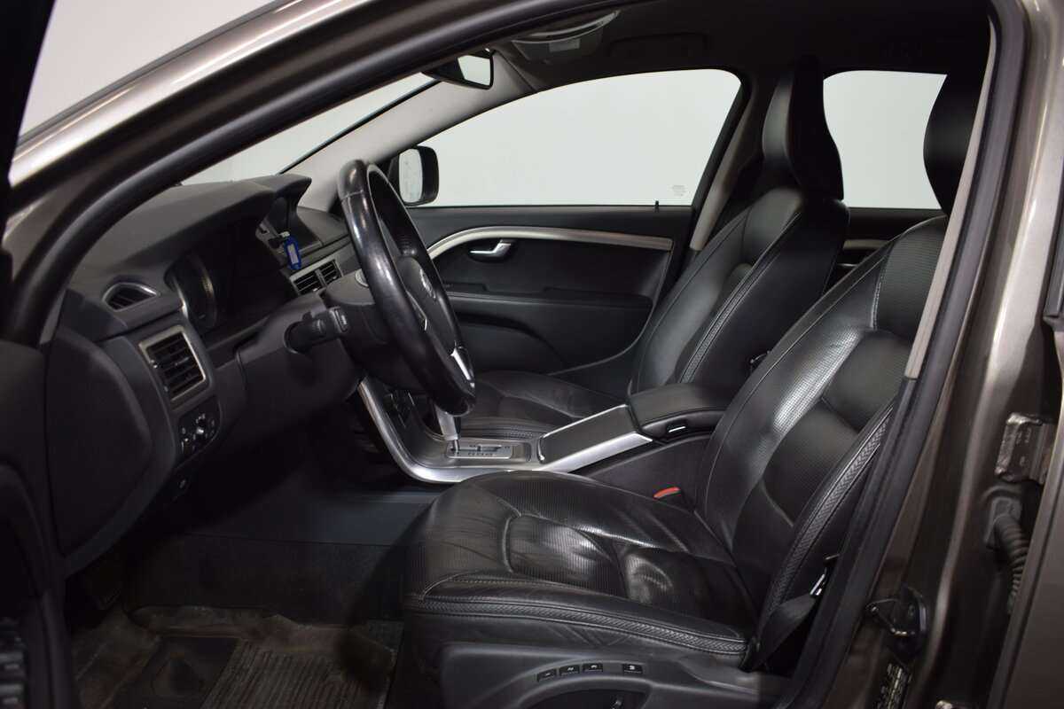 Купить Volvo XC70 с пробегом. Фото: #11