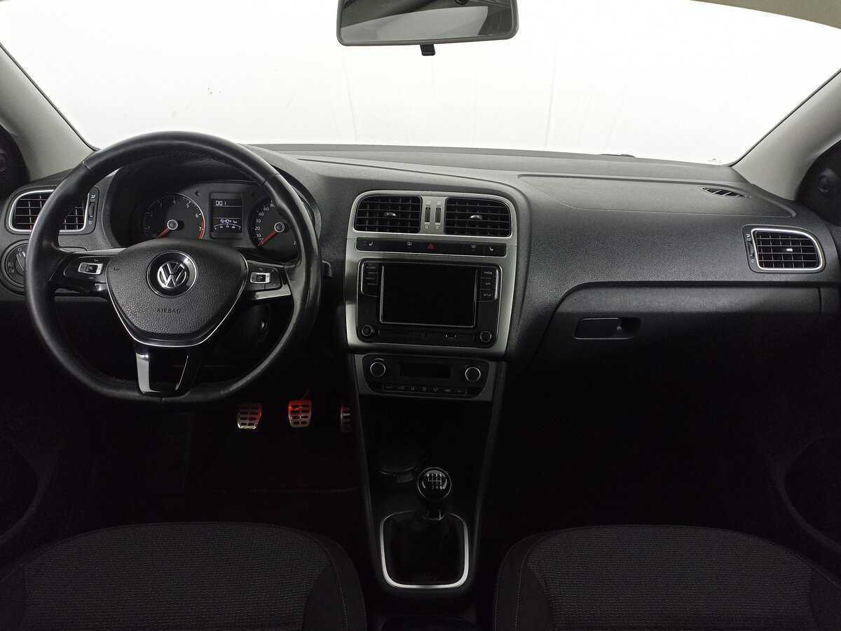 Купить Volkswagen Polo с пробегом. Фото: #13