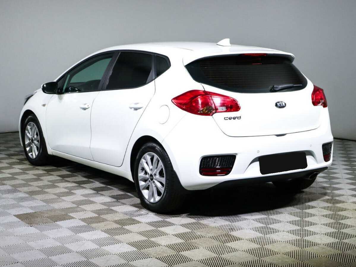 Купить Kia Ceed с пробегом. Фото: #5
