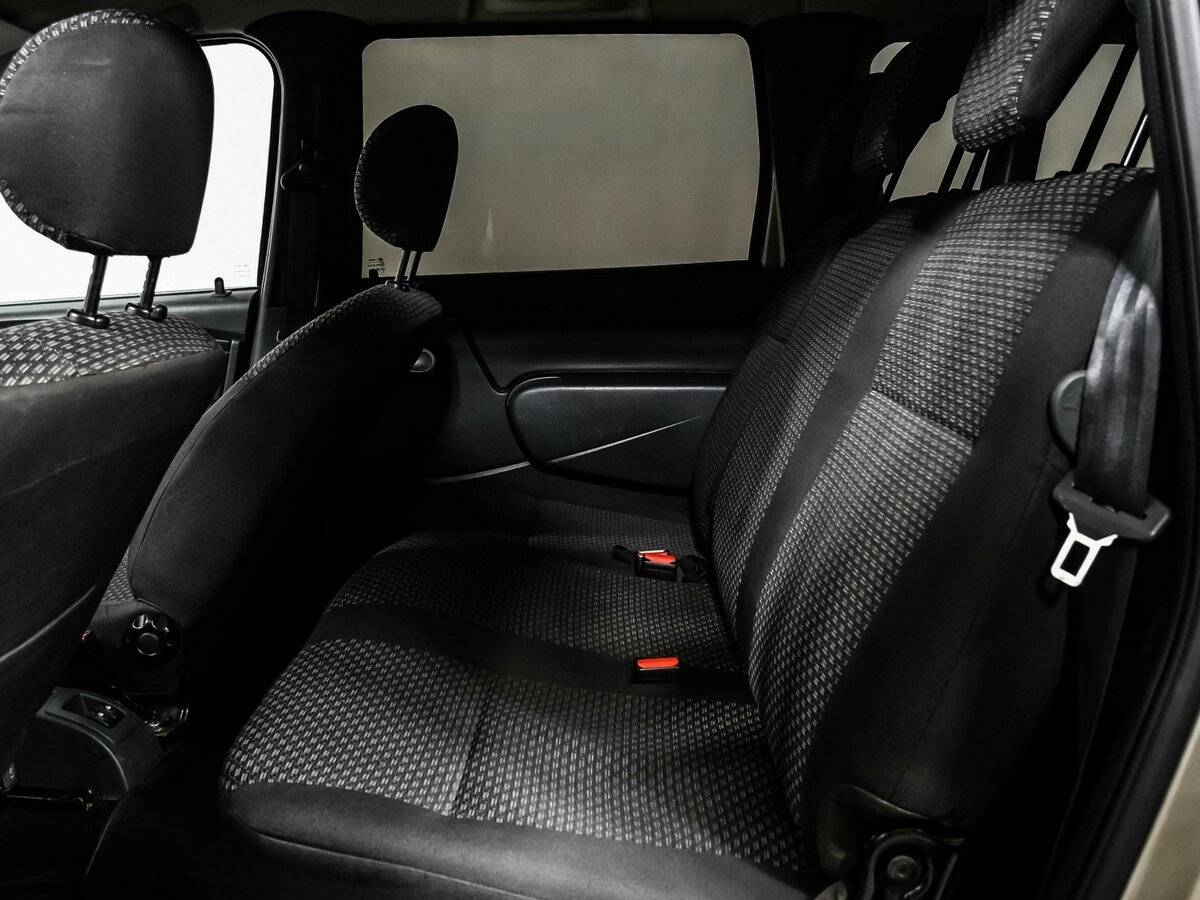 Купить Lada (ВАЗ) Largus с пробегом. Фото: #12