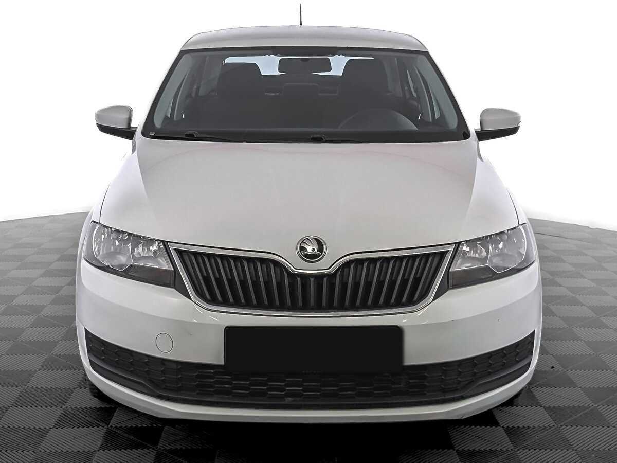 Купить Skoda Rapid с пробегом. Фото: #1
