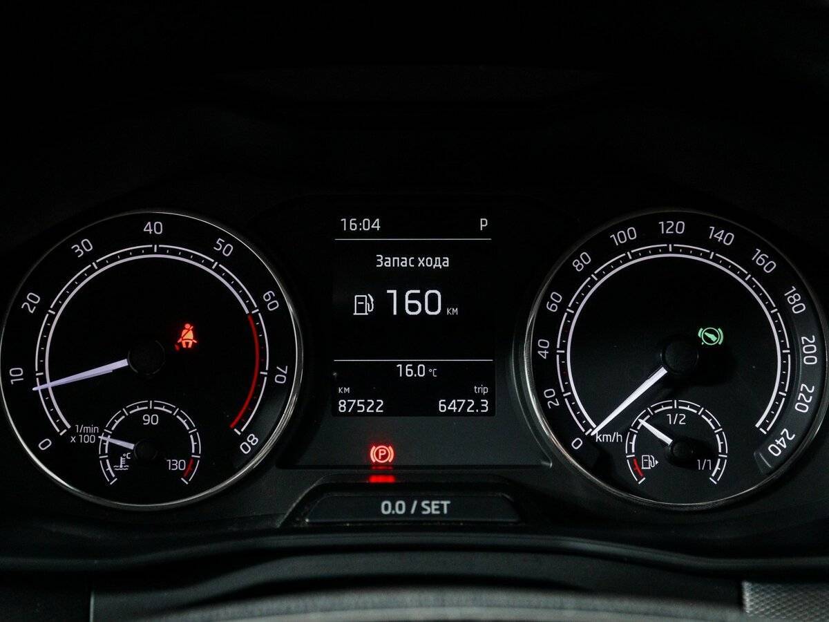 Купить Skoda Rapid с пробегом. Фото: #10