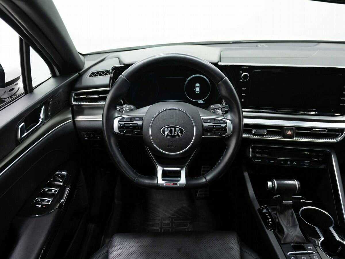 Купить Kia K5 с пробегом. Фото: #14
