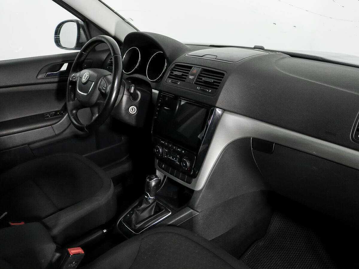 Купить Skoda Yeti с пробегом. Фото: #10