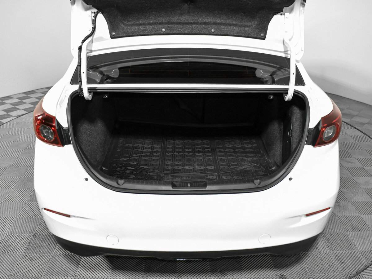 Купить Mazda 3 с пробегом. Фото: #18