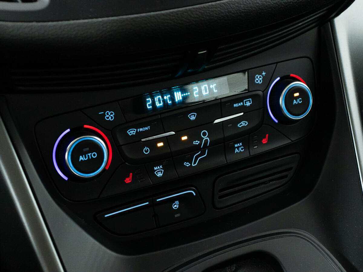 Купить Ford Kuga с пробегом. Фото: #14