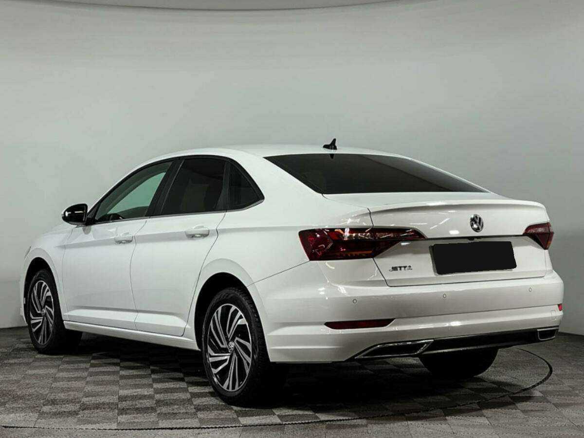 Купить Volkswagen Jetta с пробегом. Фото: #5