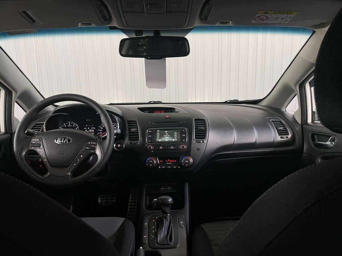 Купить Kia Cerato с пробегом. Фото: #8