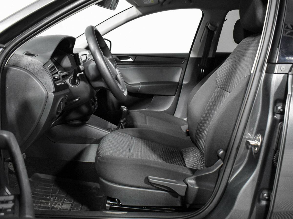 Купить Volkswagen Polo с пробегом. Фото: #9