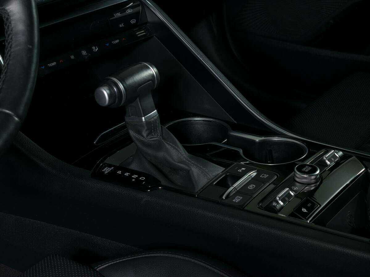 Купить Kia K5 с пробегом. Фото: #14